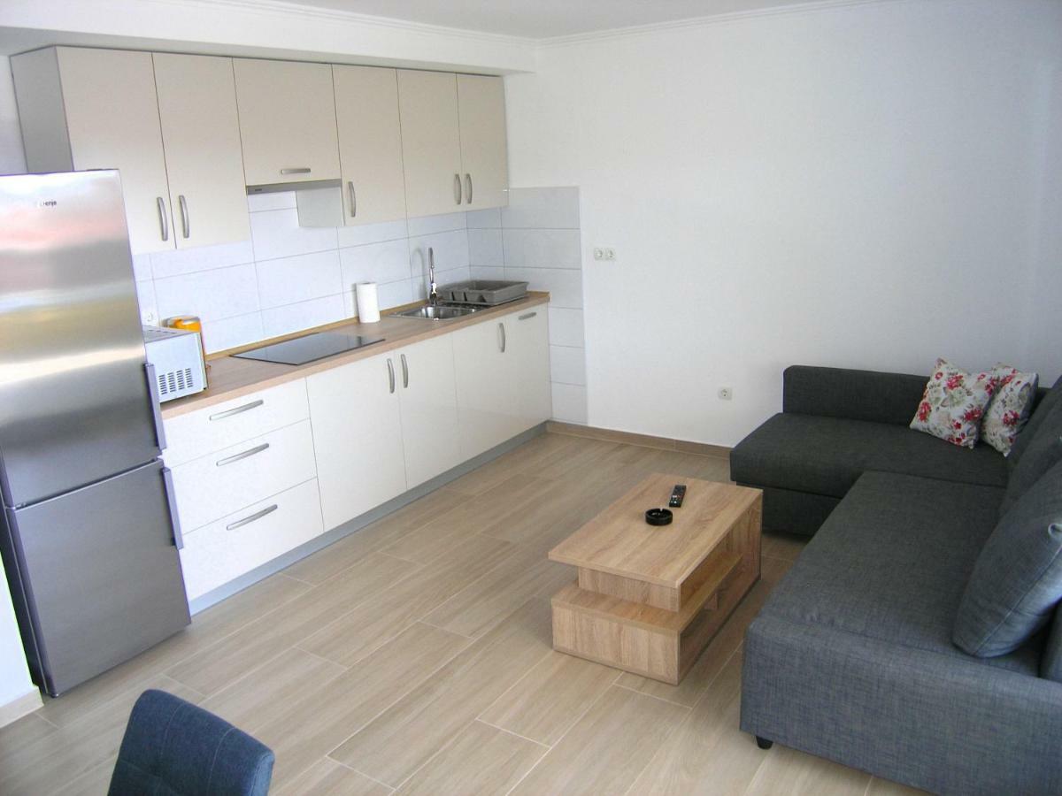 Apartmani Krajinovic Krk Town Eksteriør bilde