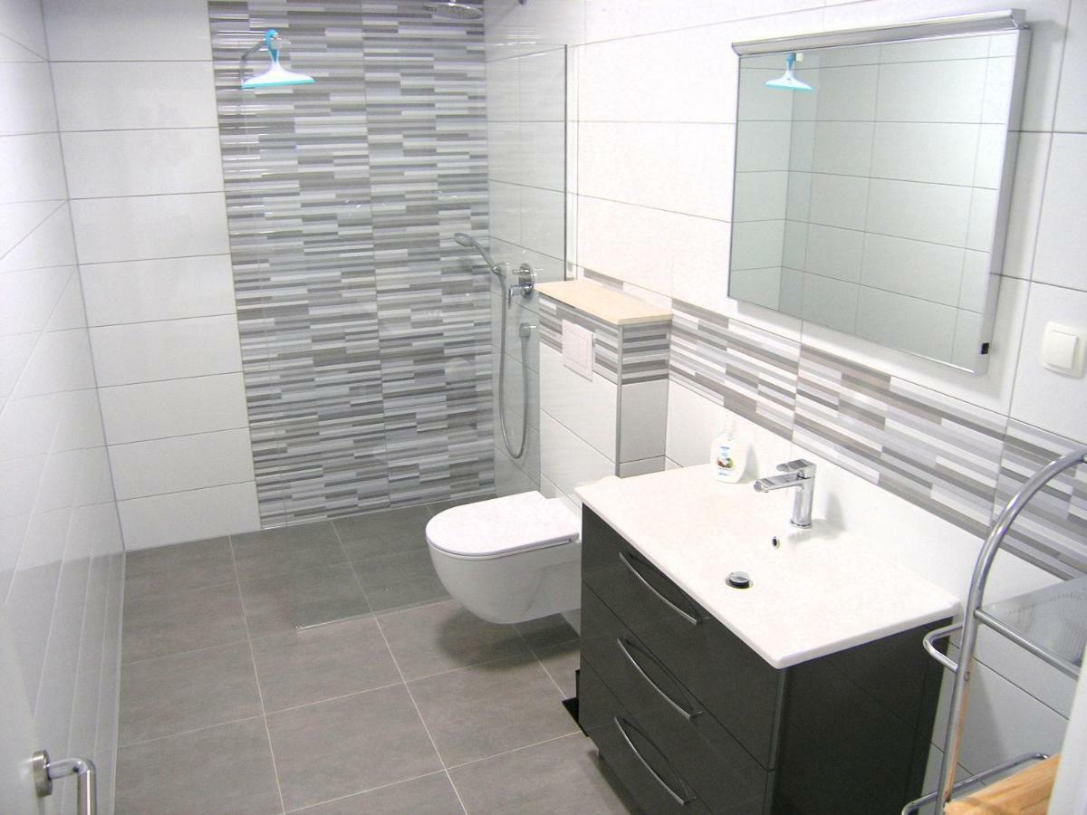 Apartmani Krajinovic Krk Town Eksteriør bilde