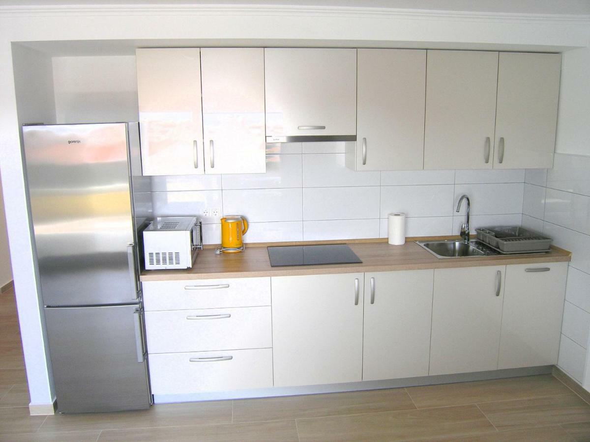 Apartmani Krajinovic Krk Town Eksteriør bilde